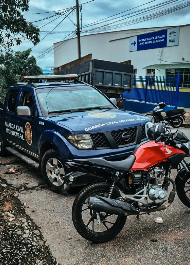GUARDA MUNICIPAL RECUPERA MOTOCICLETA FURTADA E PRENDE HOMEM NO BAIRRO SÃO GERALDO