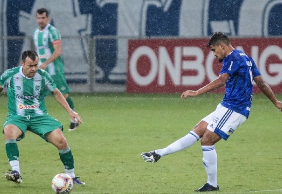 Ainda sem Felipão, Cruzeiro empata com o Juventude e está na vice-lanterna da Série B