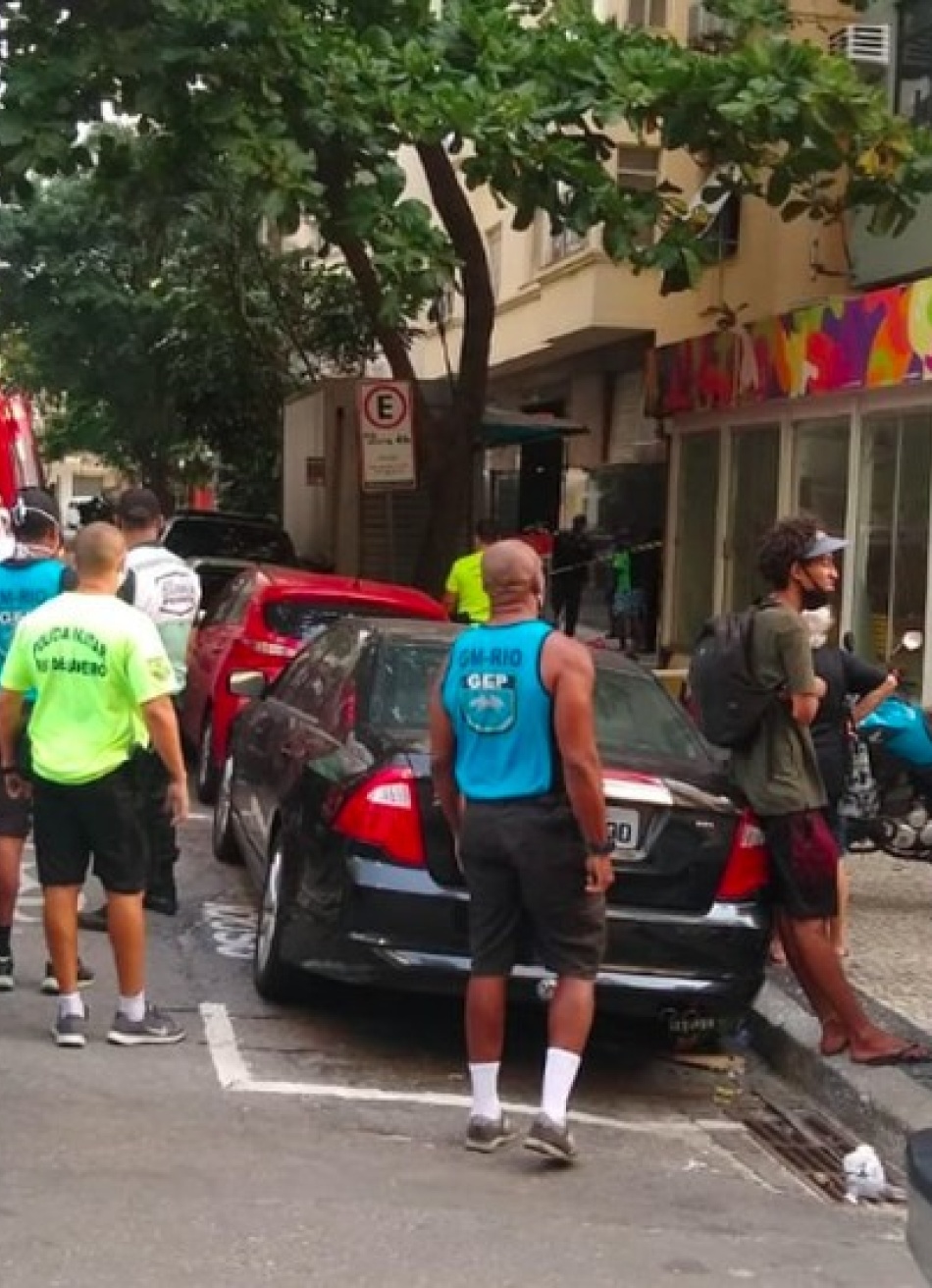 Homem morre no Rio de Janeiro após ser atingido por um botijão de gás