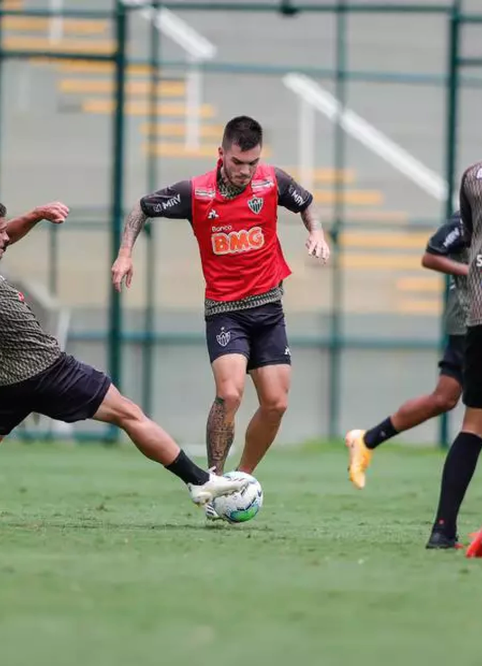 Ainda sofrendo com os casos da Covid-19, Atlético recebe o Botafogo nesta quarta-feira para tentar manter a liderança do Campeonato Brasileiro