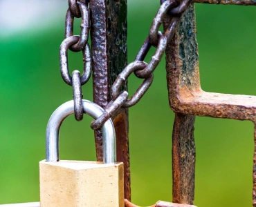 Polícia Militar prende dois homens suspeitos de manterem mulheres em cárcere privado em Nova Serrana