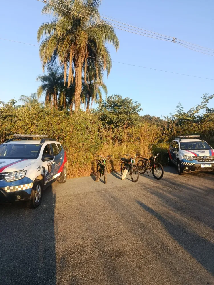 Guarda Civil Municipal apreende bicicletas motorizadas e evita risco de incêndio no Residencial Dona Flor