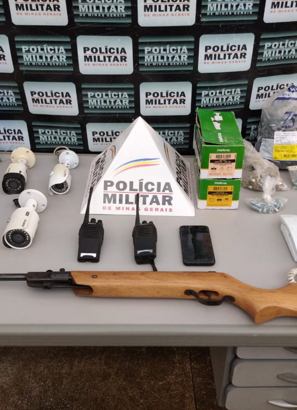 Rapaz é preso em Pará de Minas após roubar câmeras e fazer vídeo com ofensas à Polícia Militar