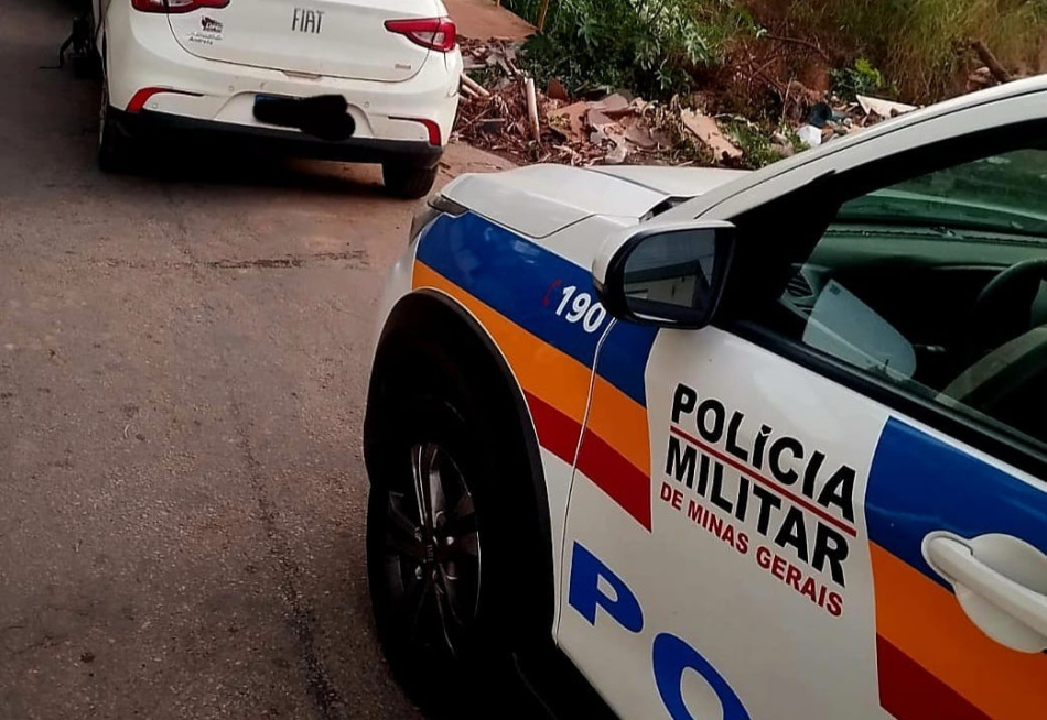 AÇÃO POLICIAL CONTÍNUA RESULTA NA LOCALIZAÇÃO DE CAMINHÃO ROUBADO EM PITANGUI E NA DETENÇÃO DE SUSPEITO EM NOVA SERRANA
