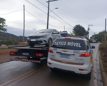 PM prende dois suspeitos por receptação e recupera veículo furtado na zona rural de Pará de Minas