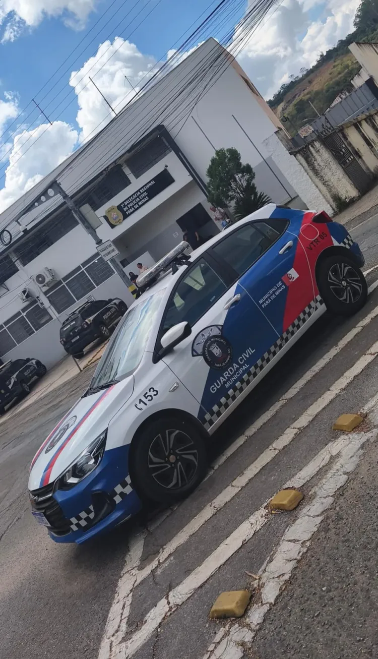 Guarda Civil municipal é acionada após aluno de 15 anos arrombar armário em escola