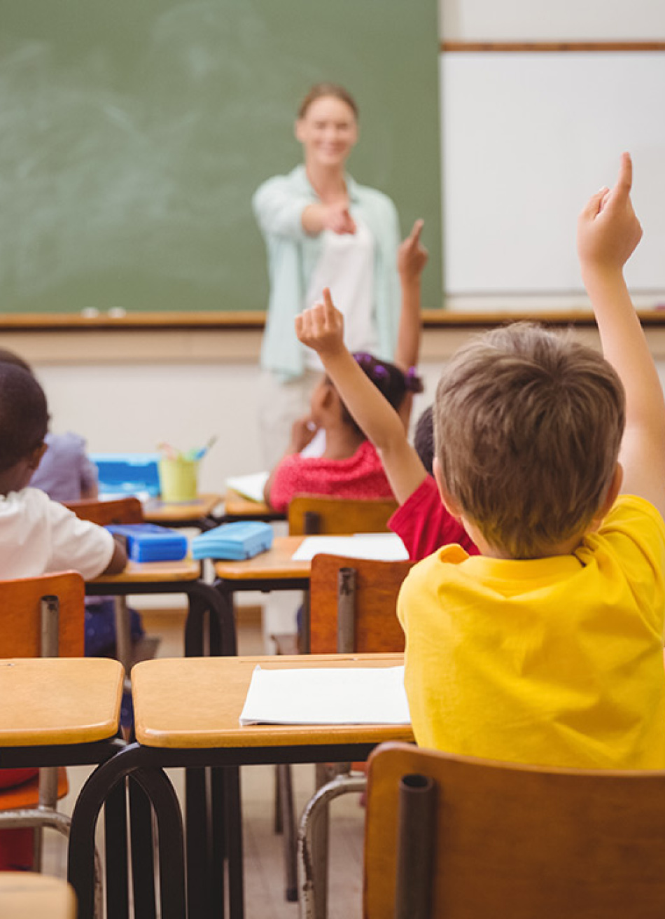 Governo de Minas deve anunciar na próxima semana a permissão para o retorno às aulas presenciais em regiões que estão na Onda Vermelha