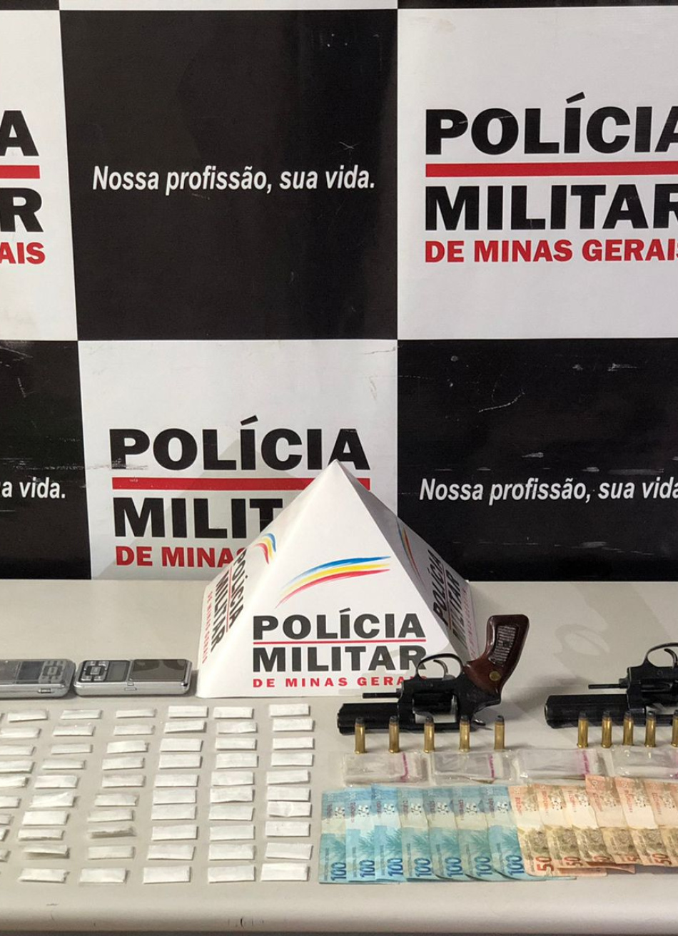 Dupla foi presa em Nova Serrana com grande quantidade de drogas