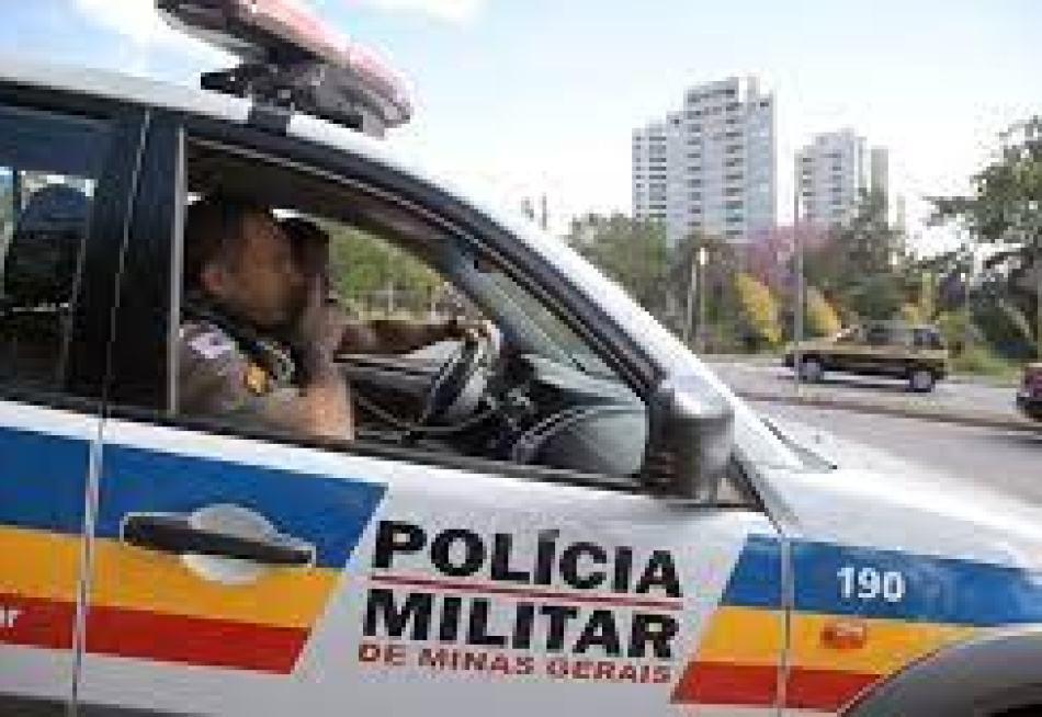 Homem é preso em Pompéu após ameaçar a esposa e o filho e efetuar tiros de arma de fogo