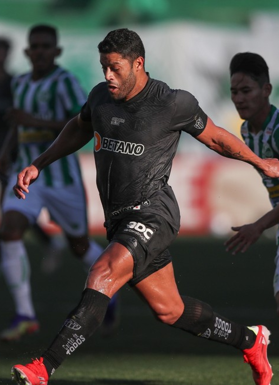 Atlético vence o Juventude de virada e assume a liderança do Campeonato Brasileiro pela primeira vez