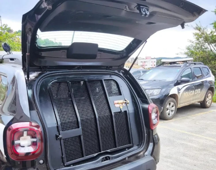 PM prende homem suspeito de aplicar golpes de faca contra um jovem no bairro Santos Dumont