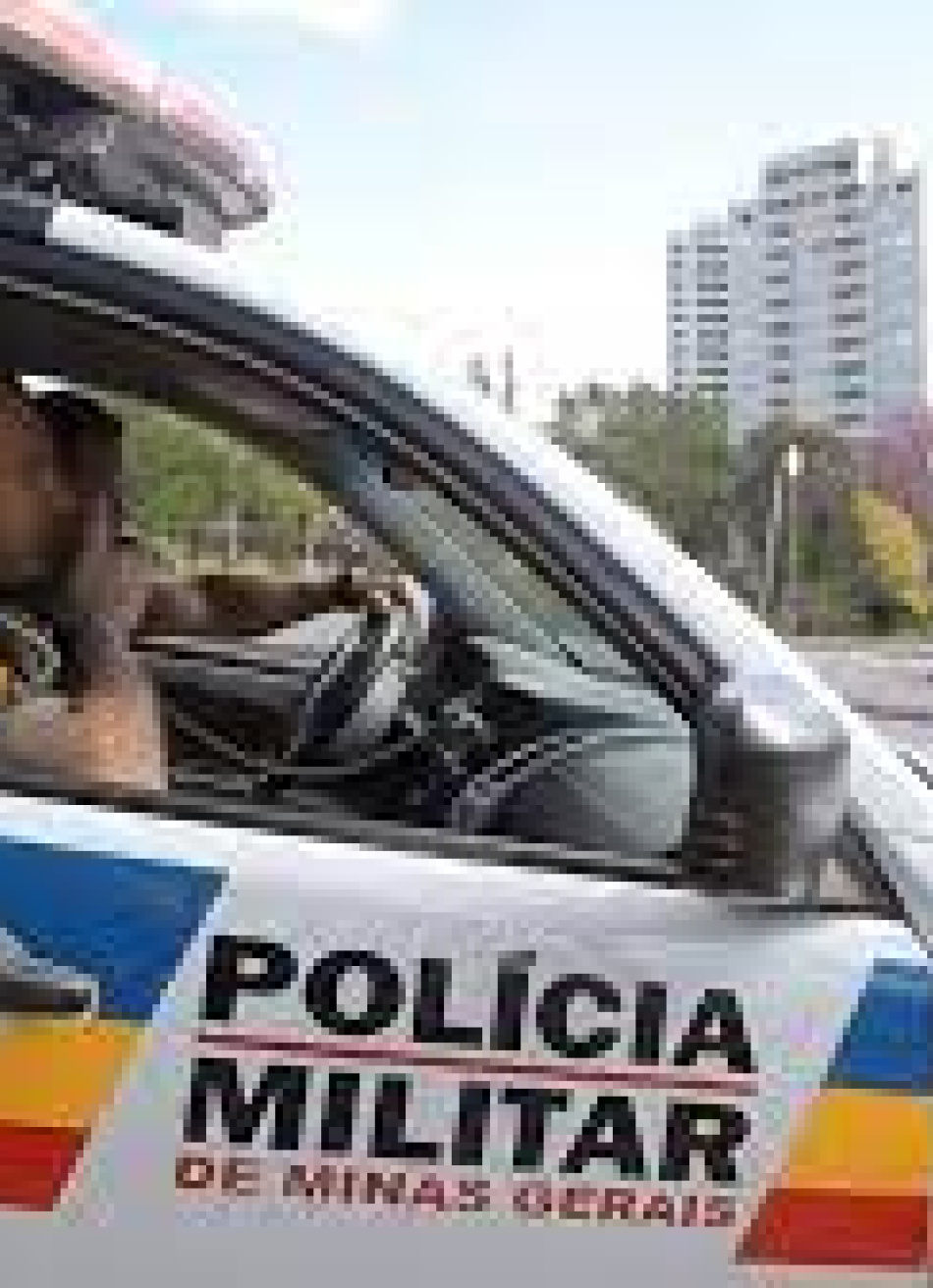 Homem morre em Pará de Minas após ser atropelado por uma moto e arremessado para debaixo de um ônibus