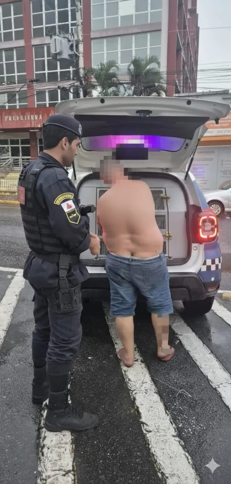 Homem é esfaqueado ao tentar intervir em briga de casal no bairro Industrial II; GCM localiza e prende suspeito