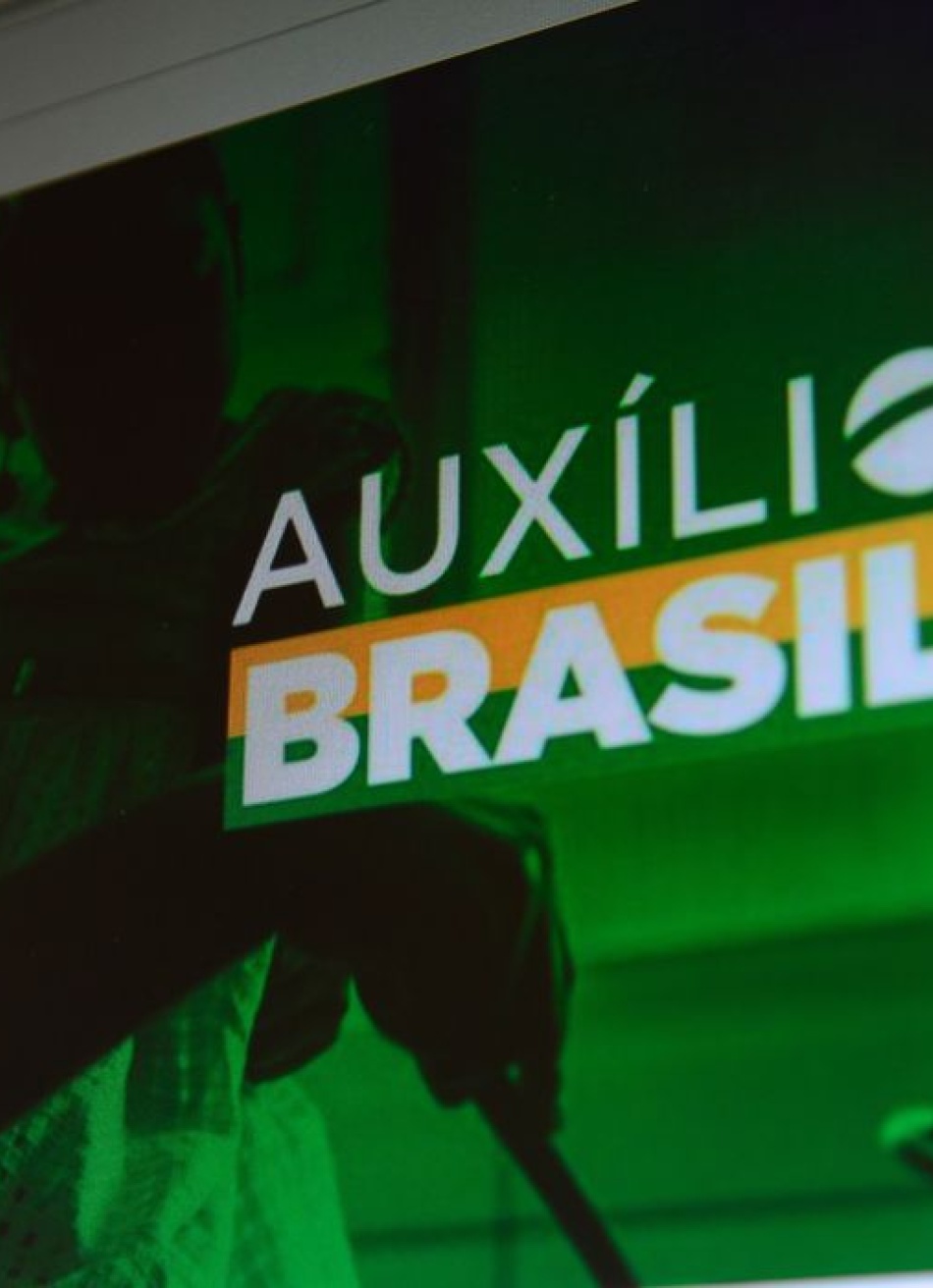 Terceira parcela do Auxílio Brasil começa a ser paga nesta terça-feira