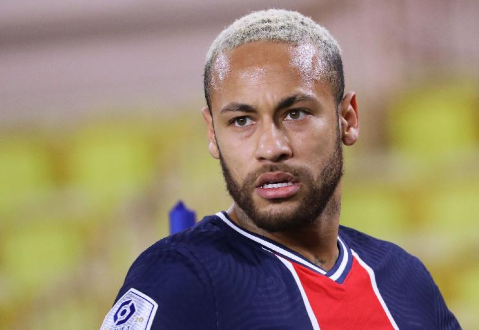 Atacante Neymar é um dos 11 indicados para o prêmio de melhor jogador do mundo