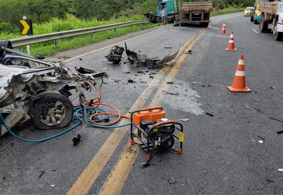 Corpo de Bombeiros registra dois acidentes na MG-050, entre as cidades de Divinópolis e Formiga