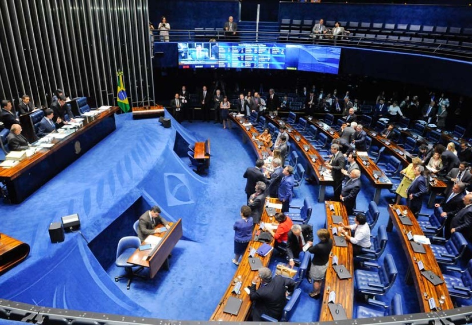 Após seis meses, Senado retoma nesta segunda-feira sessões presenciais com 'drive-thru'