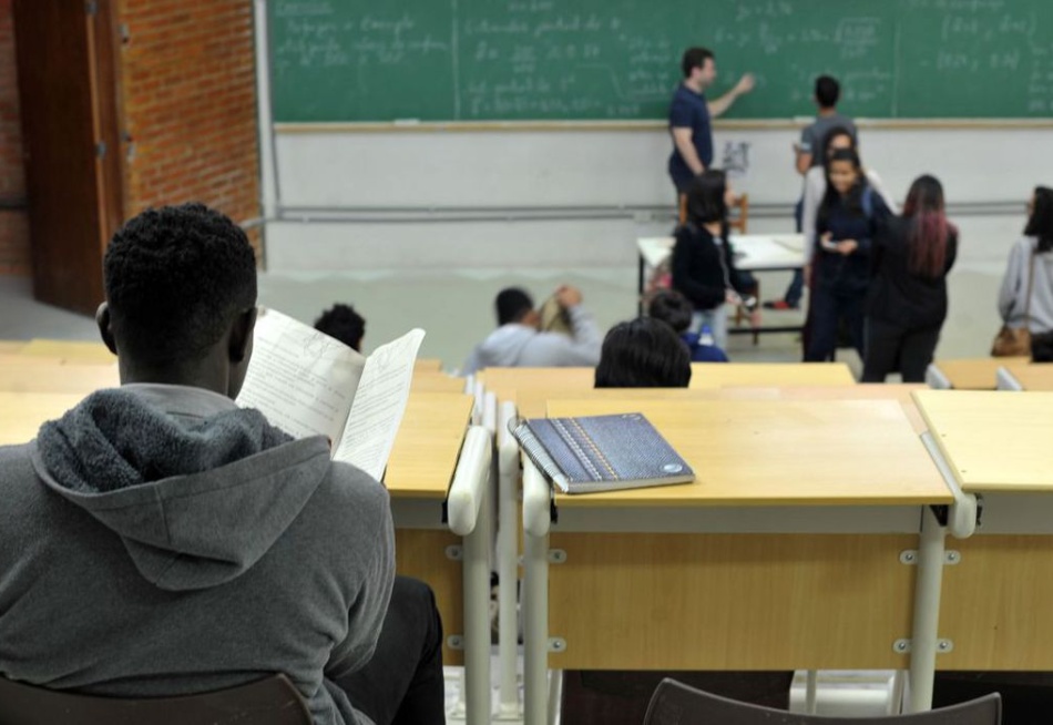 Estudantes têm até esta sexta-feira para se inscreverem no Prouni do primeiro semestre de 2022