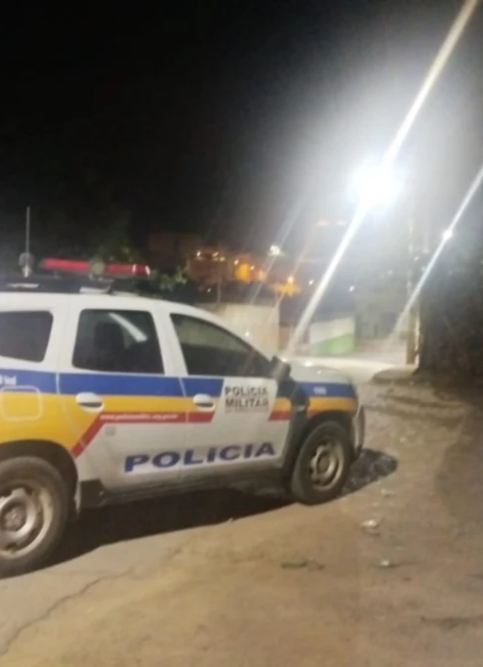 PM  recupera veículo furtado na área central de Igaratinga.
