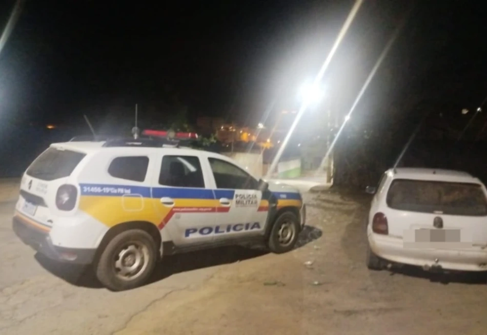 PM  recupera veículo furtado na área central de Igaratinga.