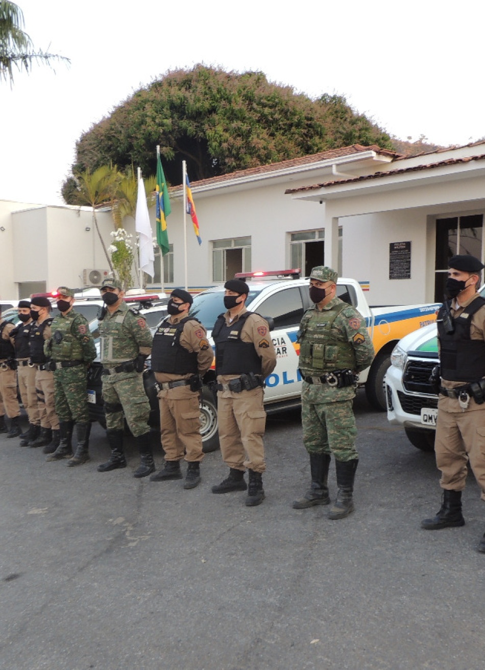 Polícia Militar realizou na noite dessa quinta-feira a Operação Fronteira