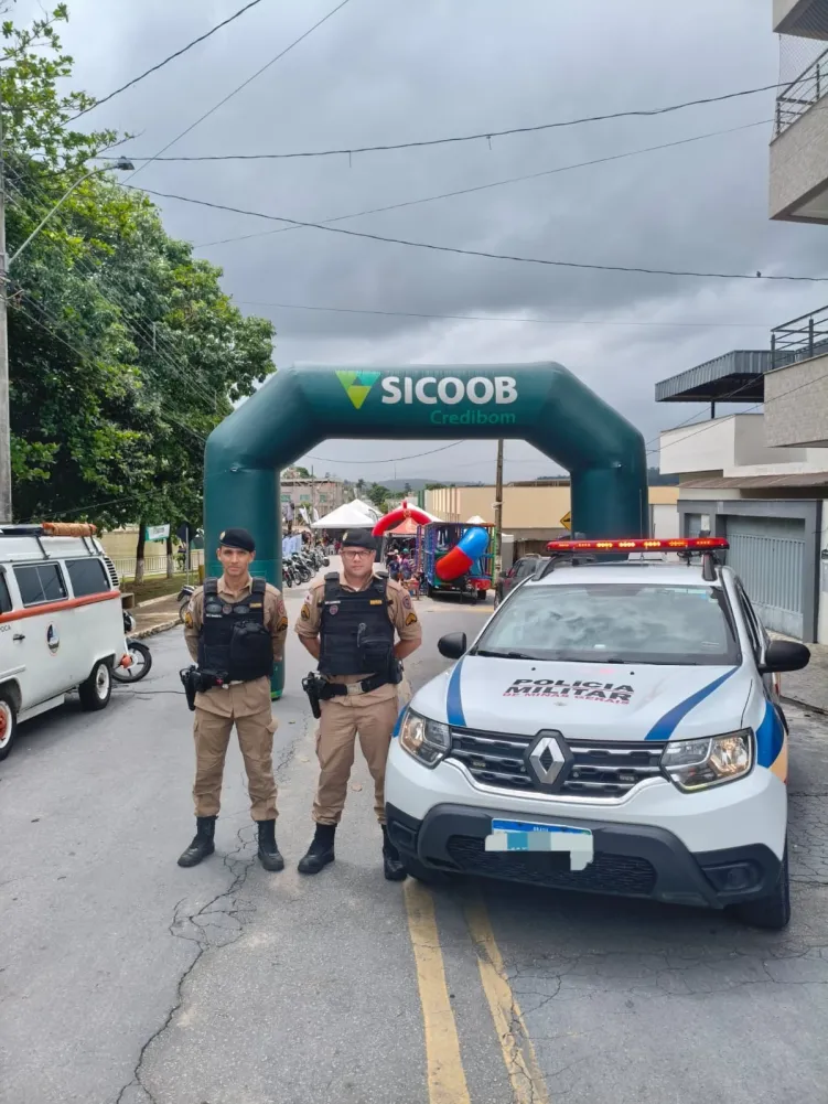 Araújos – Polícia Militar garante segurança em evento de motoestradeiros