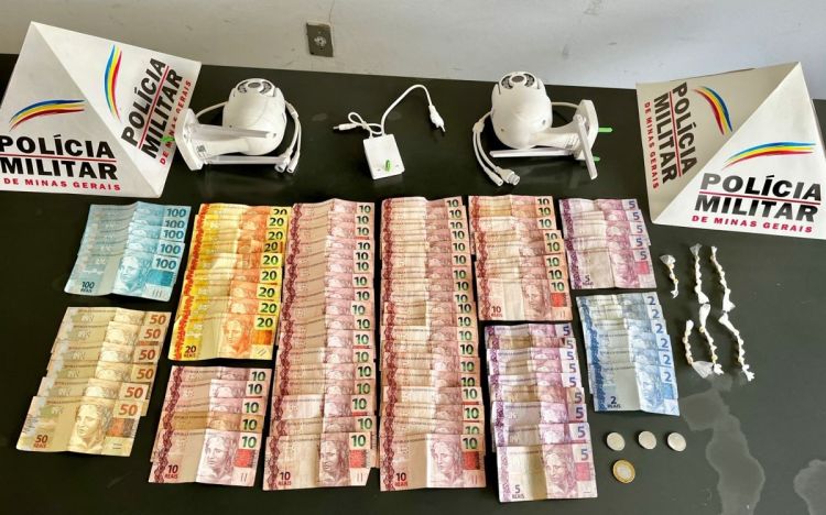 PM prende dois homens por tráfico de drogas em Papagaios