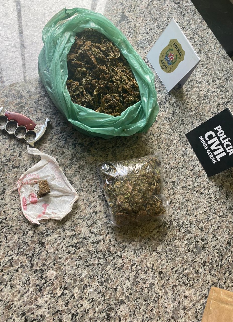 Jovem de 17 anos é apreendido pela Polícia Civil em Formiga com um quilo de maconha e 500 gramas de skunk