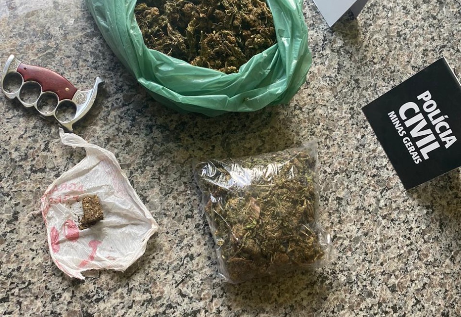 Jovem de 17 anos é apreendido pela Polícia Civil em Formiga com um quilo de maconha e 500 gramas de skunk