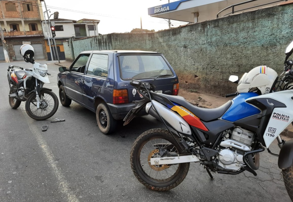 Acusados de furtar um veículo são presos em Pará de Minas