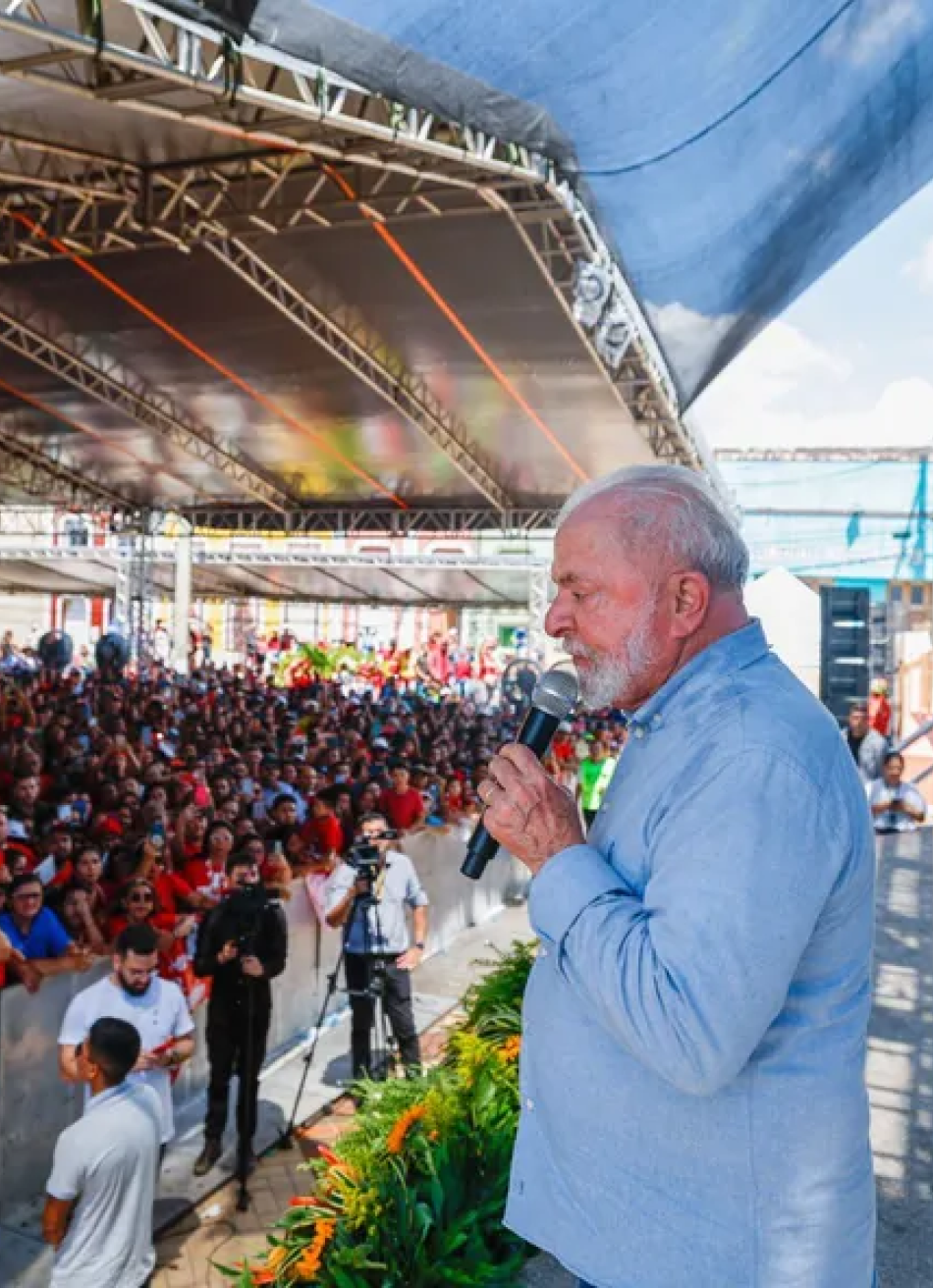 LULA DIZ QUE QUEM FAZ "BRAVATAS NA RUA" SERÁ CHAMADO A DELEGACIA.