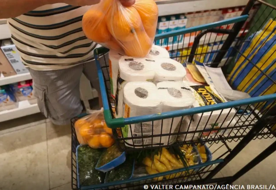 Governo federal reajusta auxílio-alimentação de servidores em 17,5%