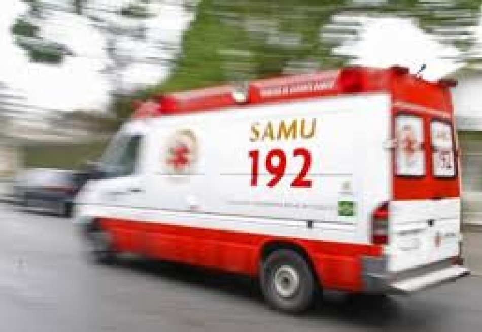 Acidente entre carro e trator provoca a morte de uma criança em Carmo do Cajuru