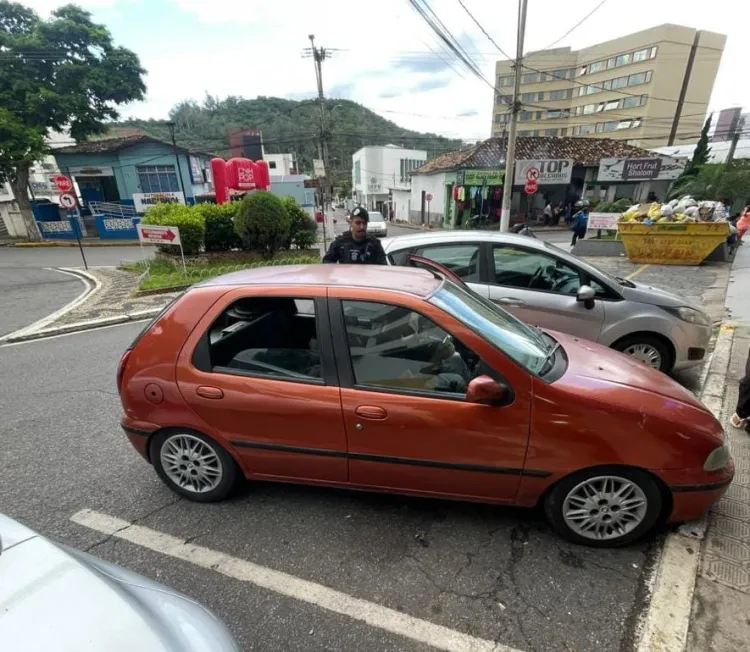 Adulteração de sinal identificador e suspeita de clonagem de veículo em Pará de Minas