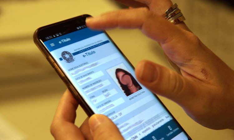 Eleitor poderá justificar falta pelo celular