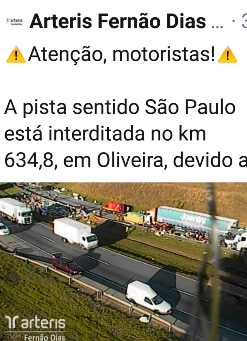 Acidente envolvendo quatro caminhões e dois ônibus na rodovia Fernão Dias, próximo de Oliveira, deixa 20 pessoas feridas