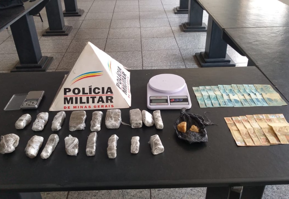 Durante atendimento de denúncia de violência doméstica, Polícia Militar prendeu em Pitangui homem envolvido com o tráfico de drogas