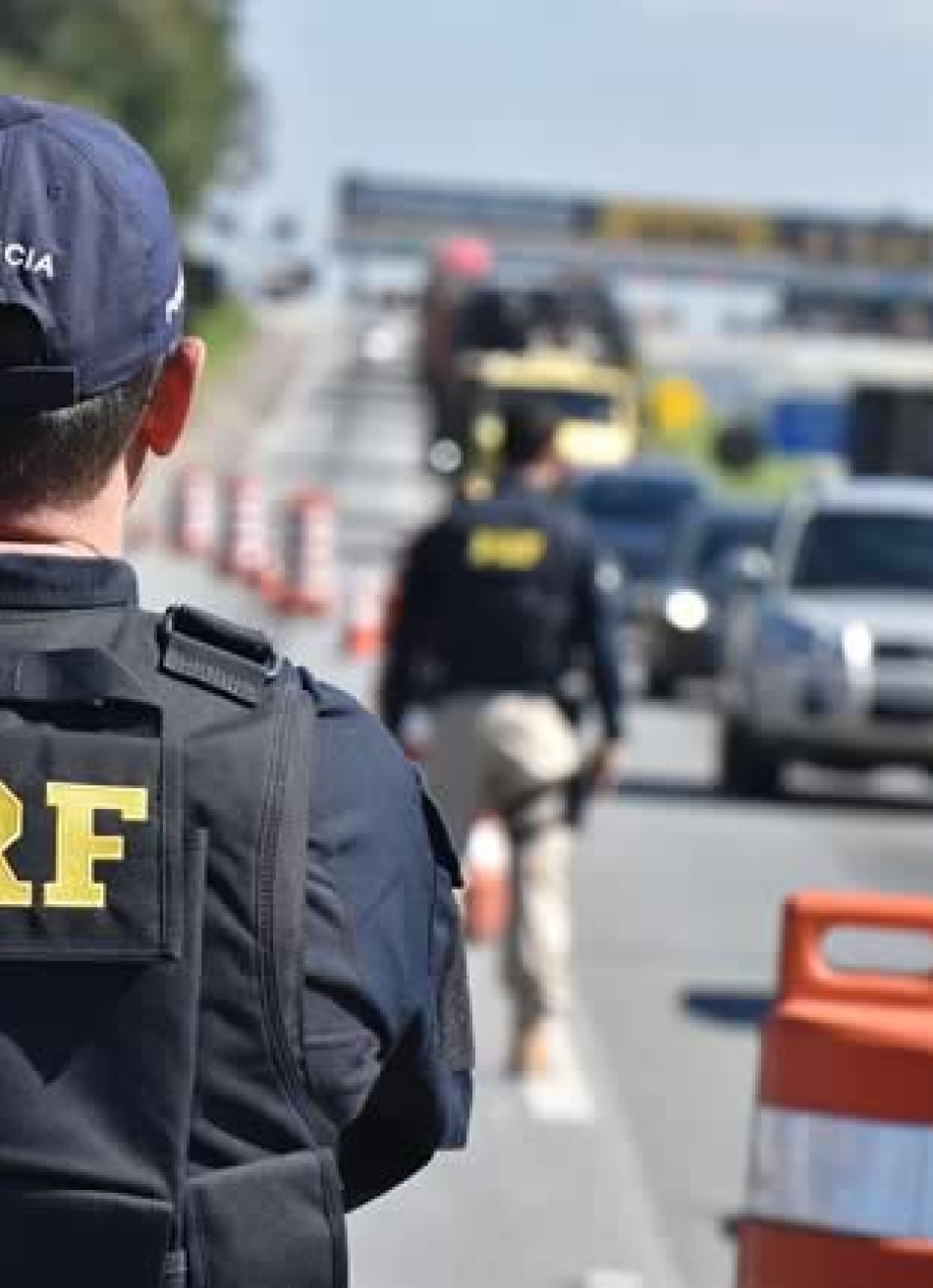 Operação Carnaval da PRF já flagrou 121 motoristas bêbados em rodovias federais que cortam Minas Gerais