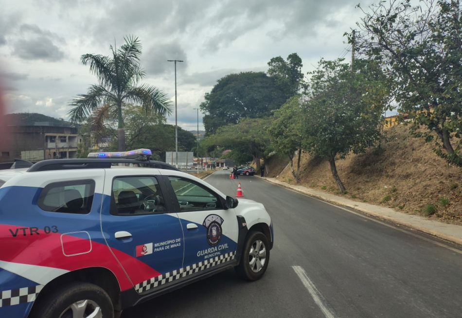 Guarda Civil Municipal e Departamento de Trânsito realizaram operação de fiscalização de transporte de passageiros