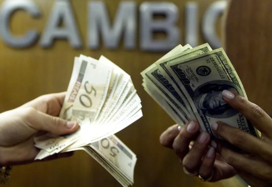 Alta do Dólar Impacta Economia e Pode Gerar Efeitos na Vida dos Moradores de Pará de Minas