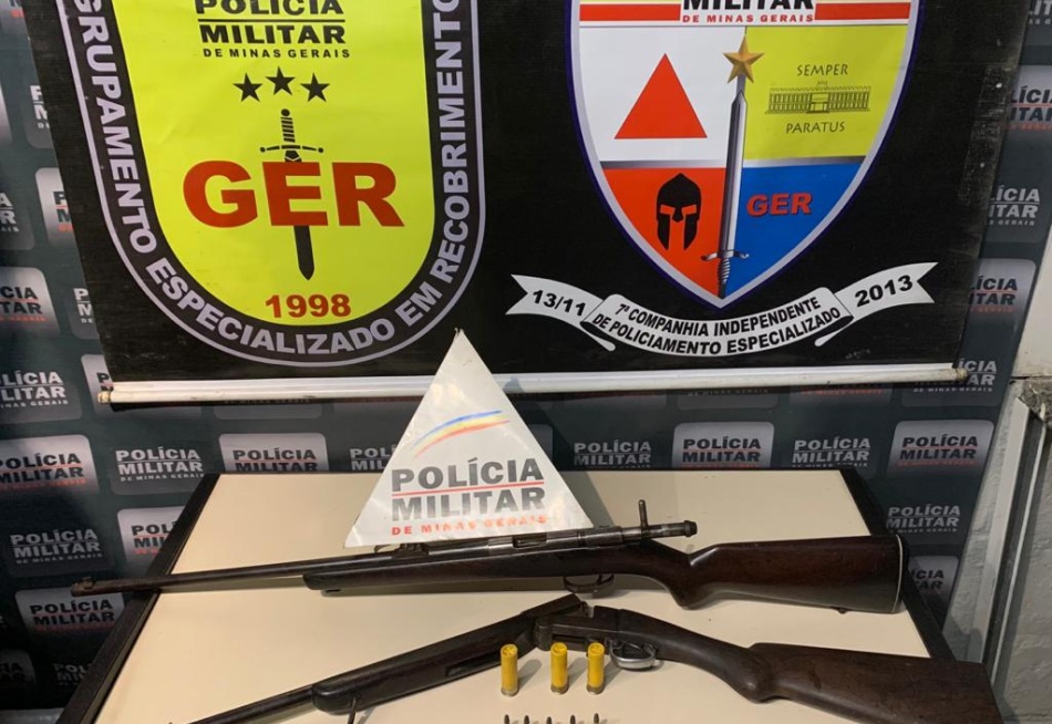 PM apreende armas de fogo em Itaúna