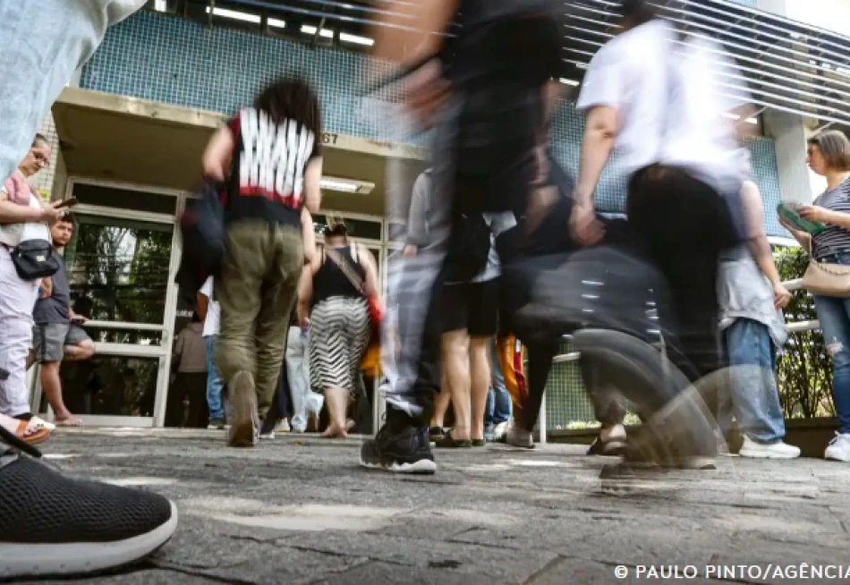 Como é calculada a nota das provas objetivas do Enem 2025