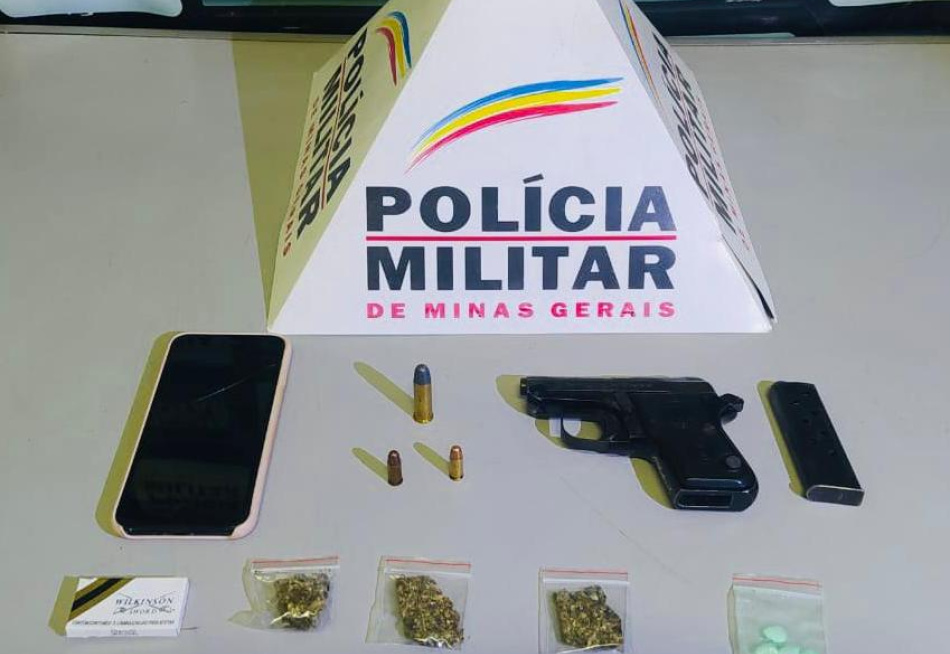 Polícia Militar apreende drogas e uma pistola Bereta em uma casa no bairro Padre Libério