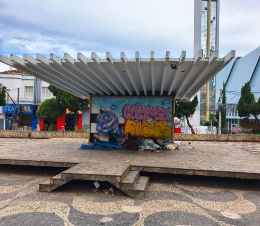 GCM realiza operação presença e orientação na Praça da Matriz, em Pará de Minas