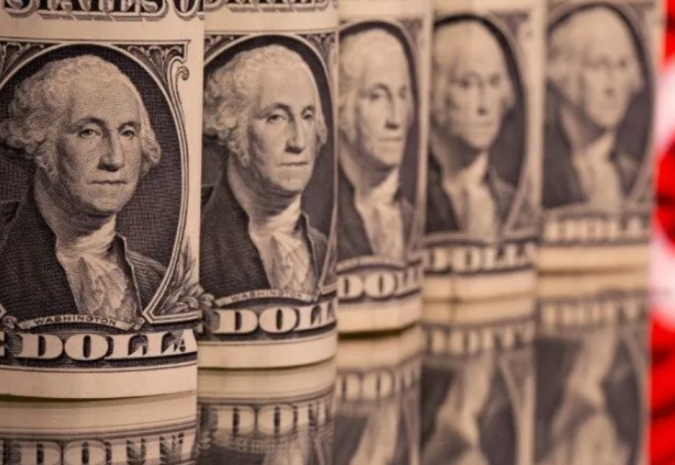 Dólar acima de R$ 6: economistas projetam cenário para 2025