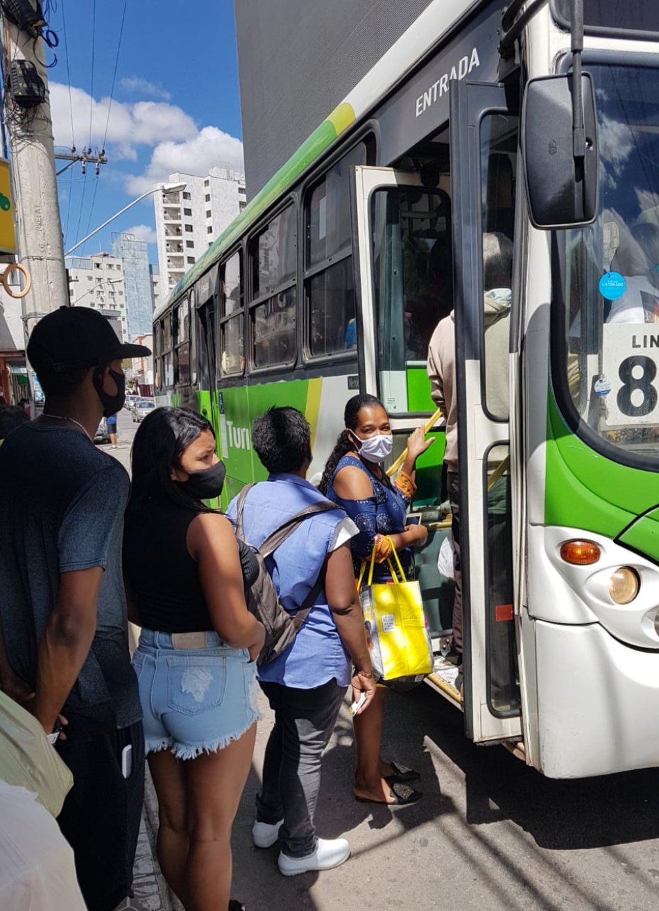 Turi anuncia reforços de veículos nas linhas de maior demanda no município