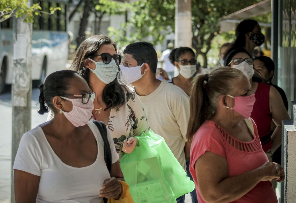 Pesquisa de Orçamentos Familiares do IBGE mostra que a renda disponível do brasileiro atingia R$ 1.650,78 em 2017 e 2018