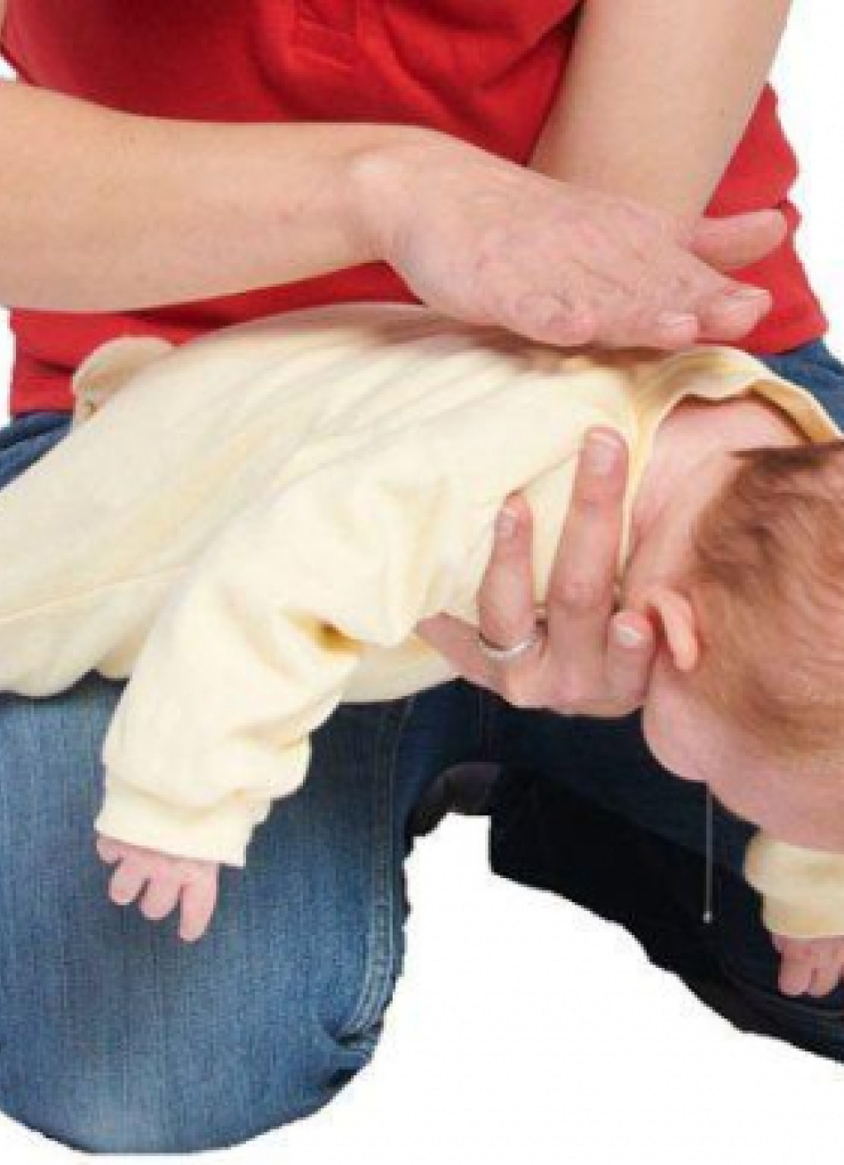 Por telefone, soldado do Corpo de Bombeiros ajuda a salvar criança recém-nascida que ficou engasgada com o leite materno em Divinópolis