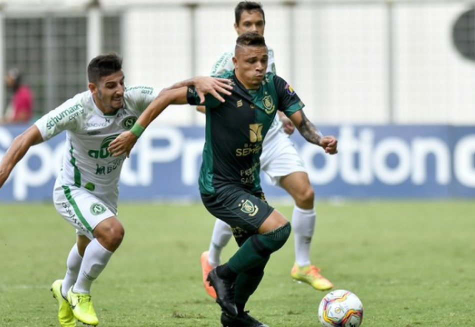 América empata com a Chapecoense e desperdiça chance de assumir a liderança da Série B
